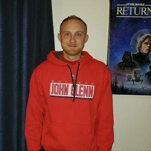 Meet your Posher, Lewis